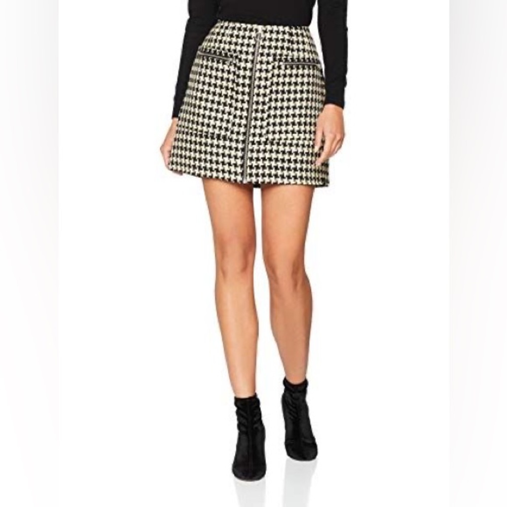 SCOTCH & SODA
MAISON SCOTCH- Skirt. Size- XS - Picture 1 of 11